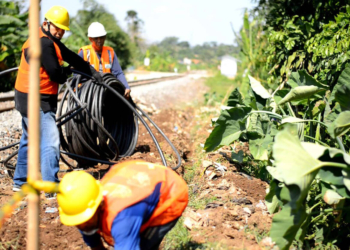 SURGE Builds First Phase Fiber Optic Network in Java Align With the Railway
