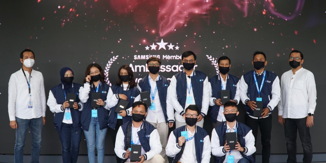 Samsung Ambassador in the celebration of 5m members