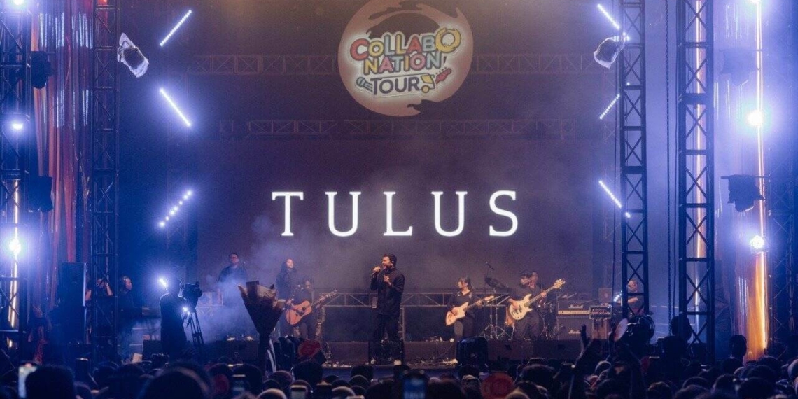 Stage performance from Tulus in Collabonation Tour Bekasi