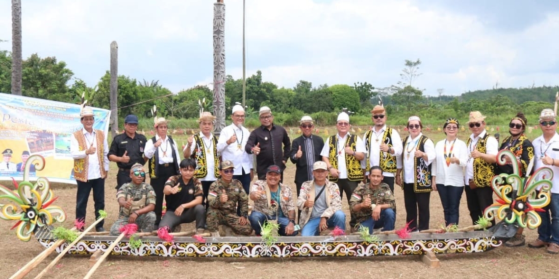 Dayak Kenyah cultural village