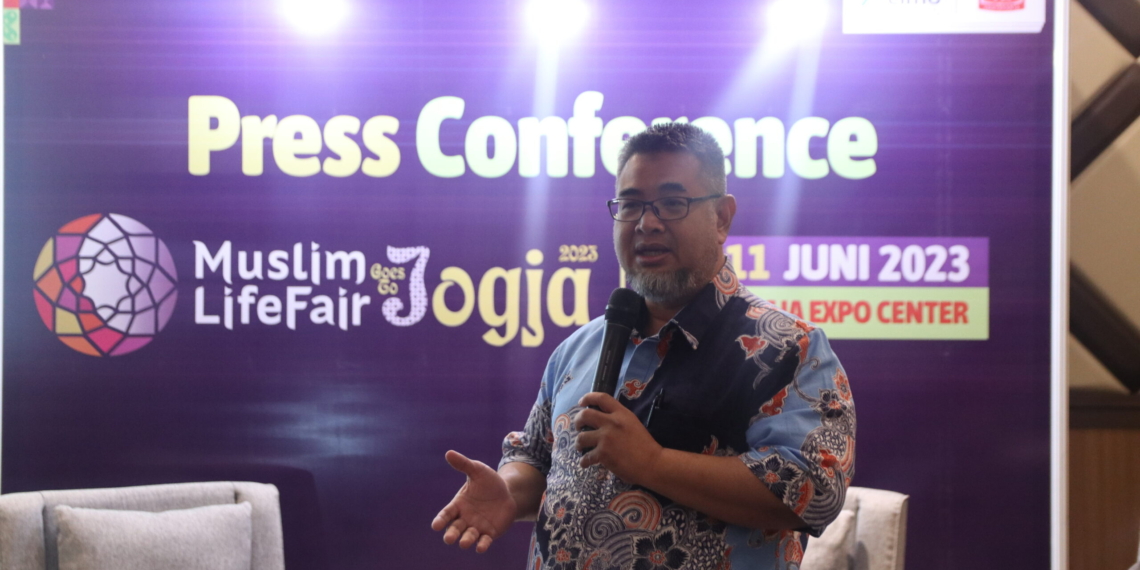 The Director of Lima Events Deddy Andu during Press Conference of Muslim Life Fair Jogja 2023