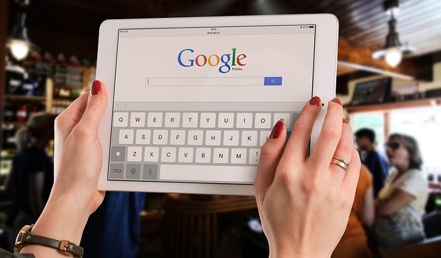 Google (photo by Firmbee)