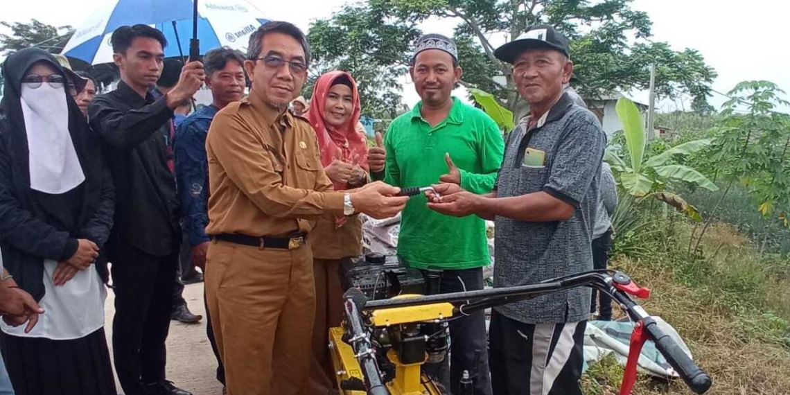 Agricultural equipment provided by East Kutai Government
