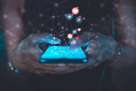 Illustration of social commerce