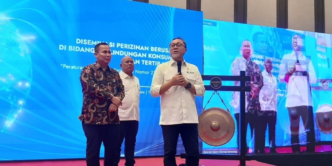 Minister Zulkifli Hasan spoke about business licensing