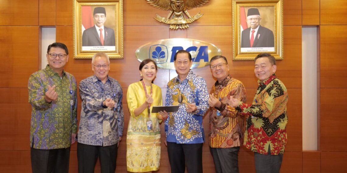 BCA net profit business news