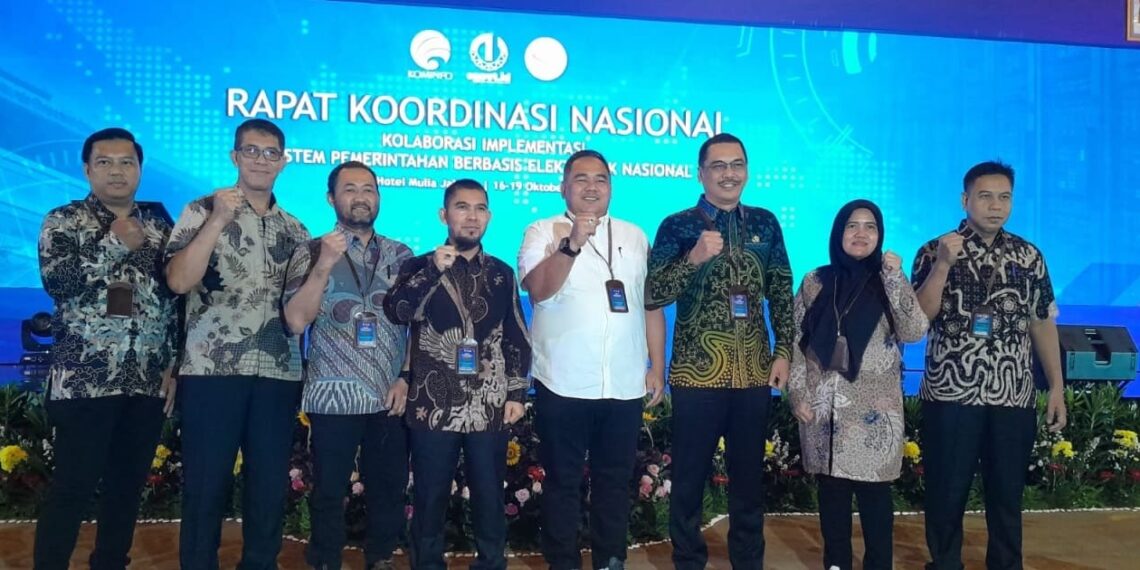 east kutai govt attended a national coordination meeting for e-government system business news