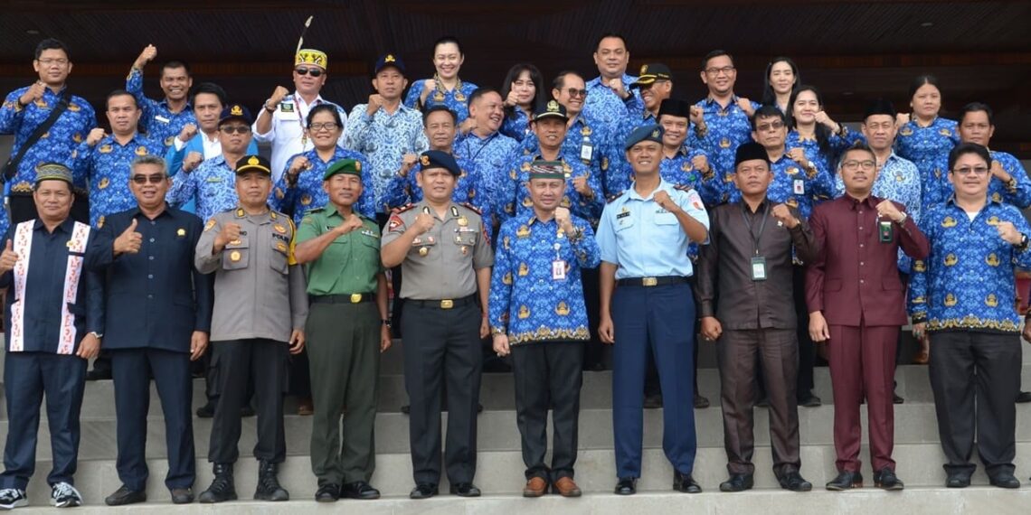 West Kutai Regency Government commemorated the 95th Youth Pledge Day commemoration (10/28). Image: West Kutai Regency Secretariat business news