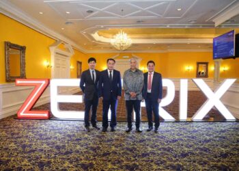 From the left, Mr. Wong Thean Soon, Group Managing Director of MY E.G. Services Berhad and Zetrix Co-founder; Mr. Huang Xuejun, Vice Chairman of the Board and General Manager of Guangxi Beibu Gulf Investment Group Co., Ltd; YAB Dato' Seri Dr. Ahmad Zahid Bin Hamidi, Deputy Prime Minister of Malaysia; and Datuk Mohd Jimmy Wong Bin Abdullah, Non-independent Non-Executive Director of MY E.G. Services Berhad at the launching of ZCert.