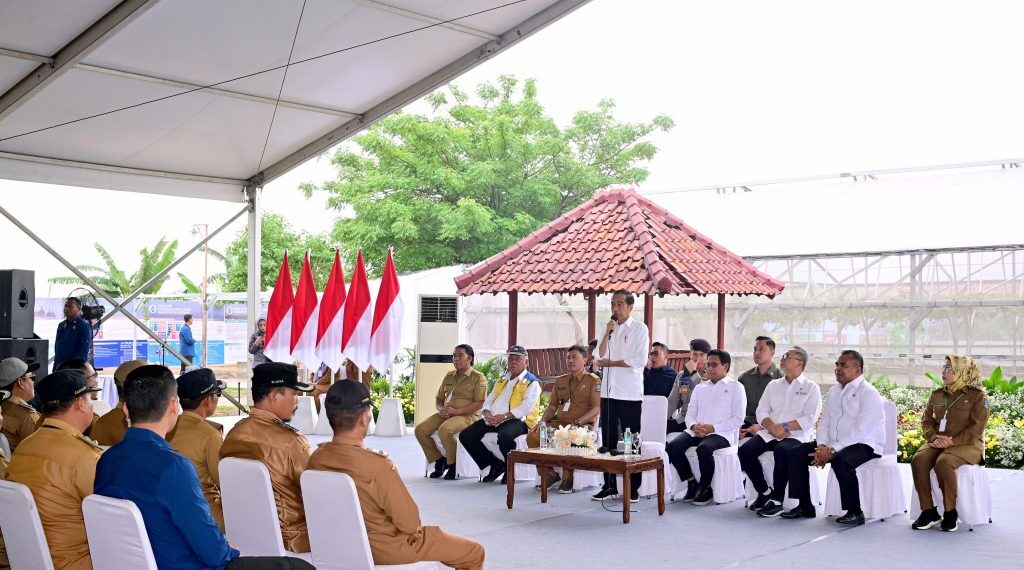 President of Republic Indonesia, Joko ‘Jokowi’ Widodo in his meeting with all village headmen of the Serang Regency in Margagiri Village, Serang Regency, Banten Province.
