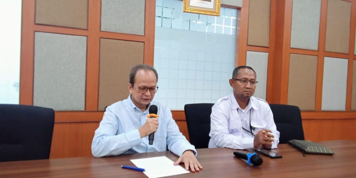 Deputy for Micro Business Ministry of Cooperative and SME and IPKB (Indonesian Convection Entrepreneurs Work) Nandi Herdiaman to deliver about the decline demand of MSMEs product ahead of election period