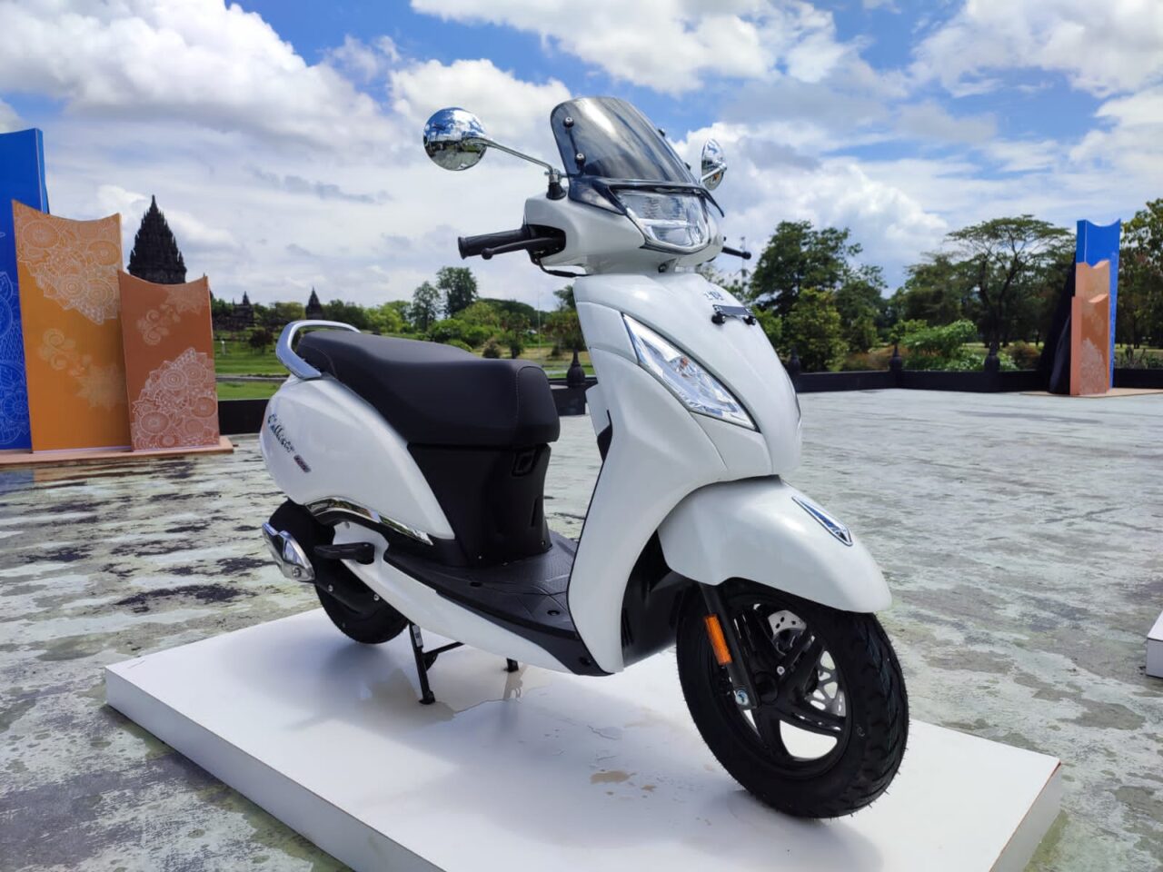 TVS Callisto 125