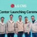 LG CNS ‘AI Center’ Launching Ceremony (From right): CEO of LG CNS Shin Gyoon Hyun, AI Business Professional Leader Kyungil Kim, Head of AI Center Yohan Chin, Head of D&A Business Eddie Jang, Vice President of AI Research Institute Jooyoul Lee