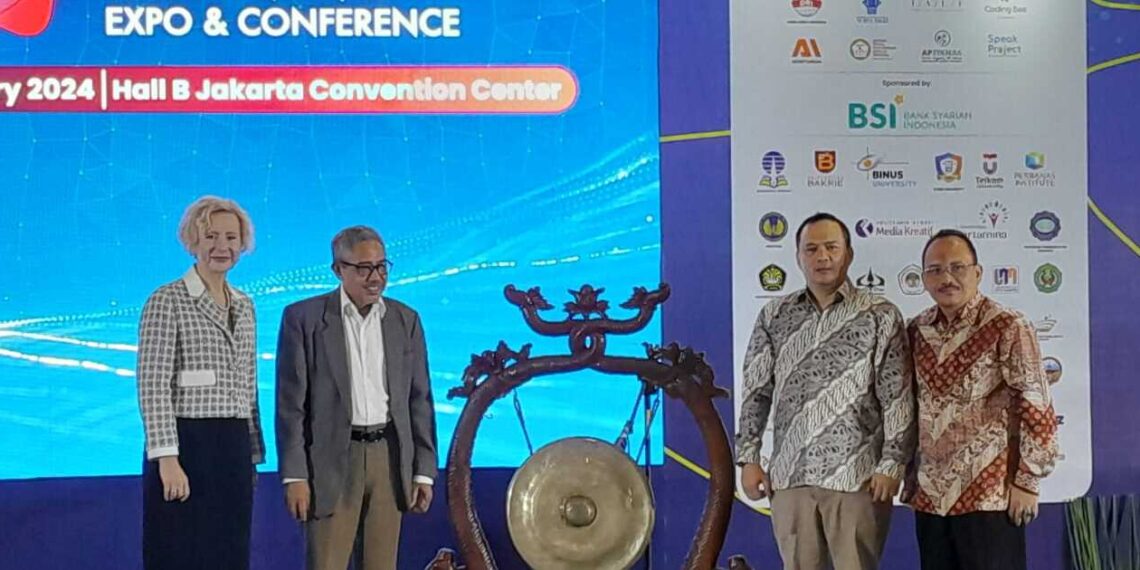 IIETE 2024 opening ceremony at Hall B of Jakarta Convention Center (JCC) (02/22).