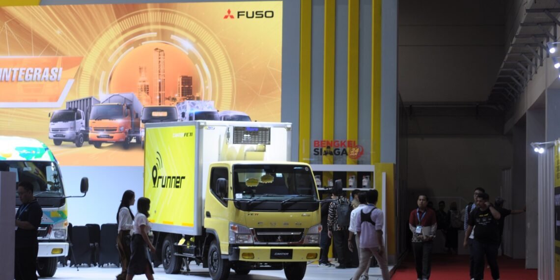 5 fuso flagship truck product line ups present at GIICOMVEC 2024