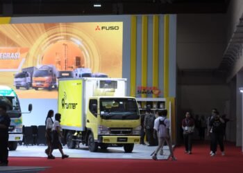 5 fuso flagship truck product line ups present at GIICOMVEC 2024