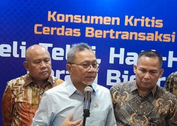 Minister of Trade Zulkifli Hasan at the commemoration of National Consumer Day (04/24). Credit: Haris