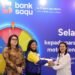 Bank Saqu presents prizes for Tabungmatic customers. Credit: Bank Saqu