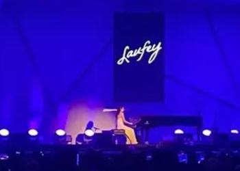 Laufey performed at BNI Hall on the second day of Jakarta International BNI Java Jazz Festival 2024. Credit: Haris