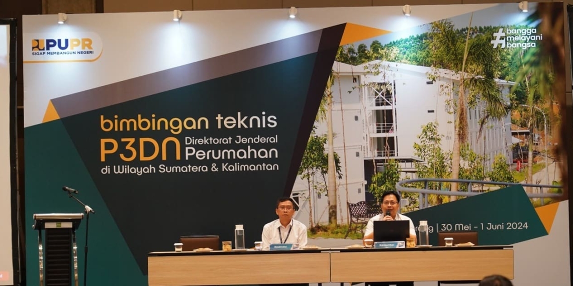 Edward Abdurrahman, Director of Housing System and Strategy Implementation (SSPP) at the Directorate General of Housing, Ministry of PUPR talked about the use of domestic products for livable housing program. Credit: Ristyan