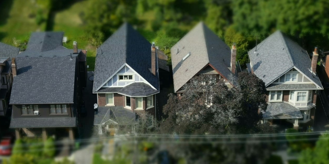 Illustration of public housing savings. Credit: Tiago Rodrigues/Unsplash