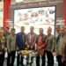(the 4th person from left) Kolaka's Acting Regional Secretary Muhammad Fadlansyah in Kolaka's booth during Apkasi Otonomi Expo 2024. (Credit: Wulan)