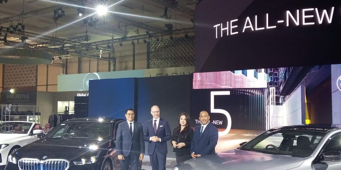BMW Group launches ALL NEW 5 Series in The 2024 GIIAS. (Credit: Wulan)