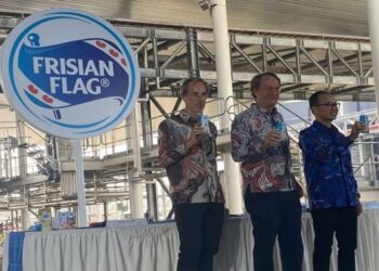 The inauguration of Frisian Flag Indonesia dairy plant in Cikarang (07/02). Credit: Afiffah Rahmah Nurdita/Bisnis Indonesia