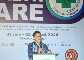 Indonesian Health Minister, Budi Gunadi Sadikin, delivering his speech on the opening of Indohealthcare Gakeslab 2024. (Credit: Wulan)
