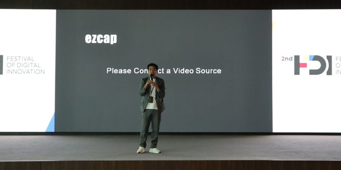 Tresna Apriansyah, Mocaas COO, talked about digital sovereignty stack at the 2nd FDI (08/22). Credit: DesktopIP