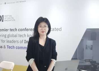 Vivian Li, NXCloud CMO, talked about AICC at the 2nd FDI in Tangerang (08/22). Credit: Sinta