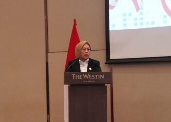 Nanik Murwati, Deputy for Institutional and Governance at the Ministry of PANRB, delivered remarks at the launch of e-Monev app. Credit: Ministry of PANRB