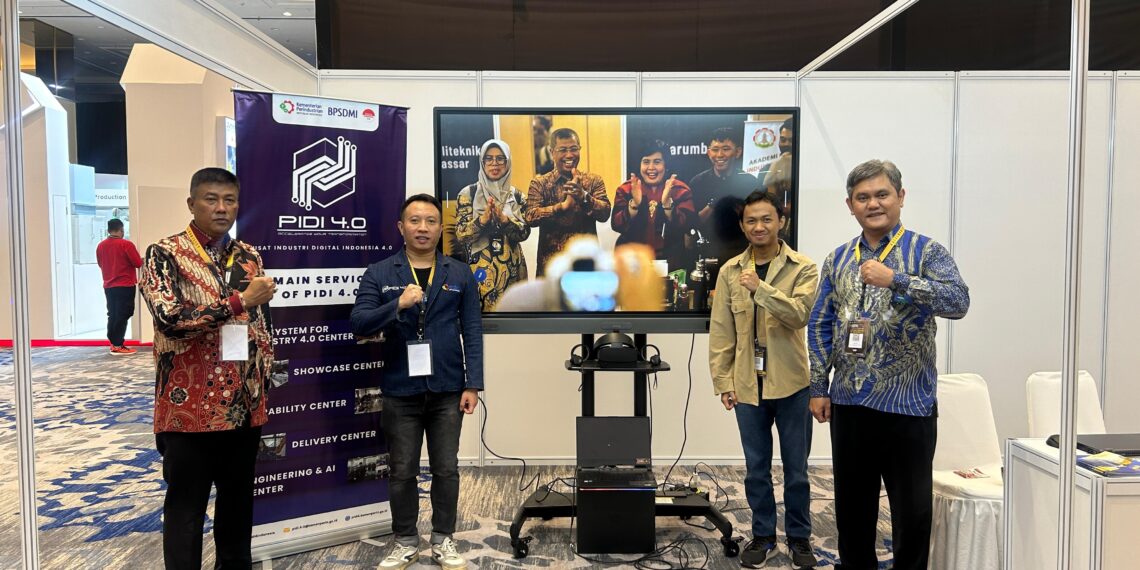 PIDI 4.0 team at Indonesia 4.0 Conference. (Credit: PIDI 4.0)