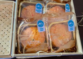 limited time menu moon cake by Sarirasa Group. (Credit Wulan)