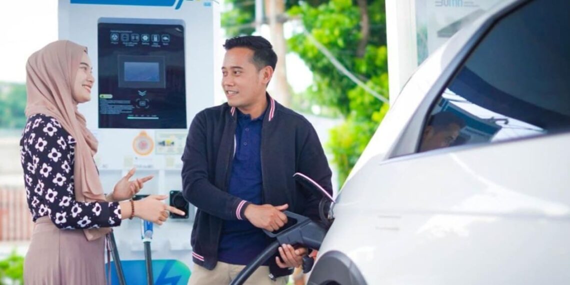 Illustration of EV charging stations, collaboration between PLN, Utomo Charge+, and ACME Corp. Credit: PLN