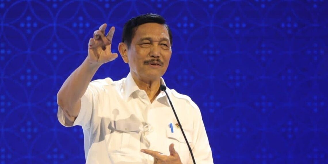 Luhut Binsar Pandjaitan talked about green electricity export to Singapore. Credit: PLN