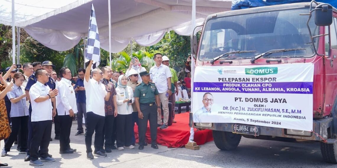 Margarine export from Lampung to Greece. Credit: Ministry of Trade PR