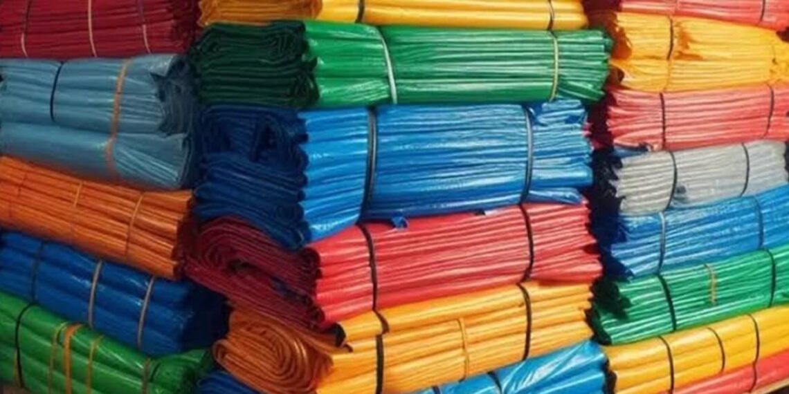 Plastic tarpaulin products made from synthetic fibers. Credit: Ministry of Trade