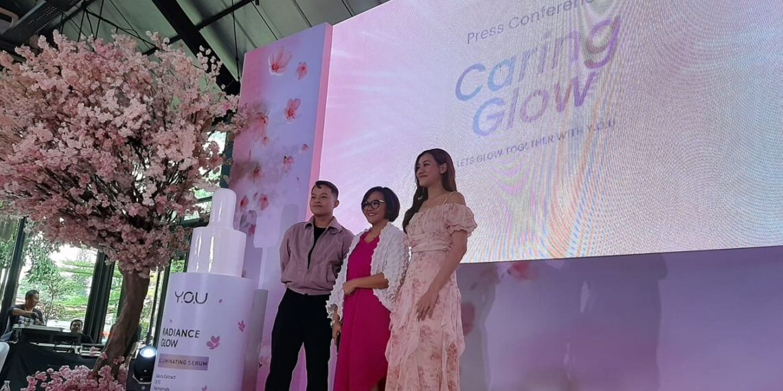 Y.O.U and Lovepink launched a collaboration to raise breast cancer awareness in South Jakarta (09/04). Credit: Sinta