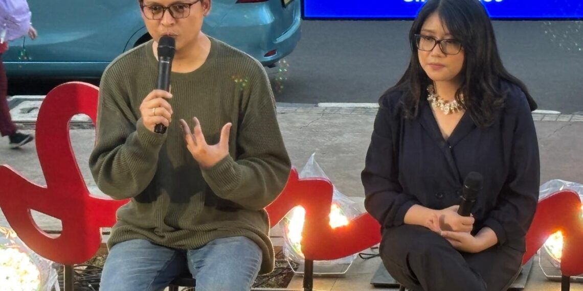 Febri and Putring during the release of their new single 'Biarlah' at Sarinah, Jakarta. (Credit: Wulan)