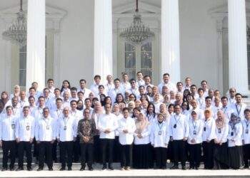 President Joko Widodo talked about downstream in the energy sector. Credit: BPMI Setpres