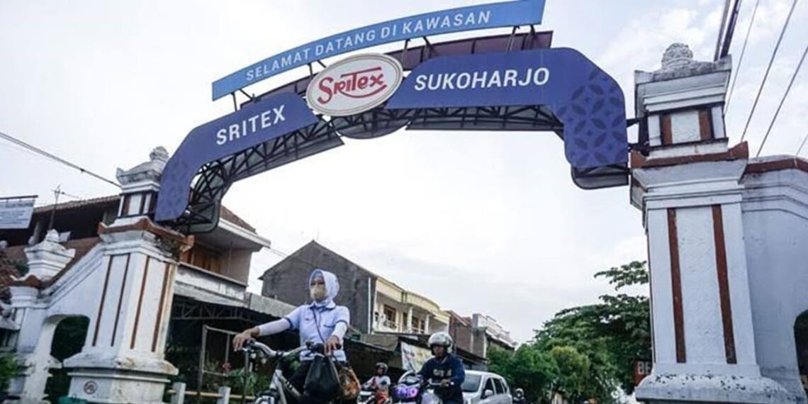 PT Sri Rejeki Isman (Sritex) has fallen victim to Permendag 8/2024 and was declared bankrupt. Credit: Sritex