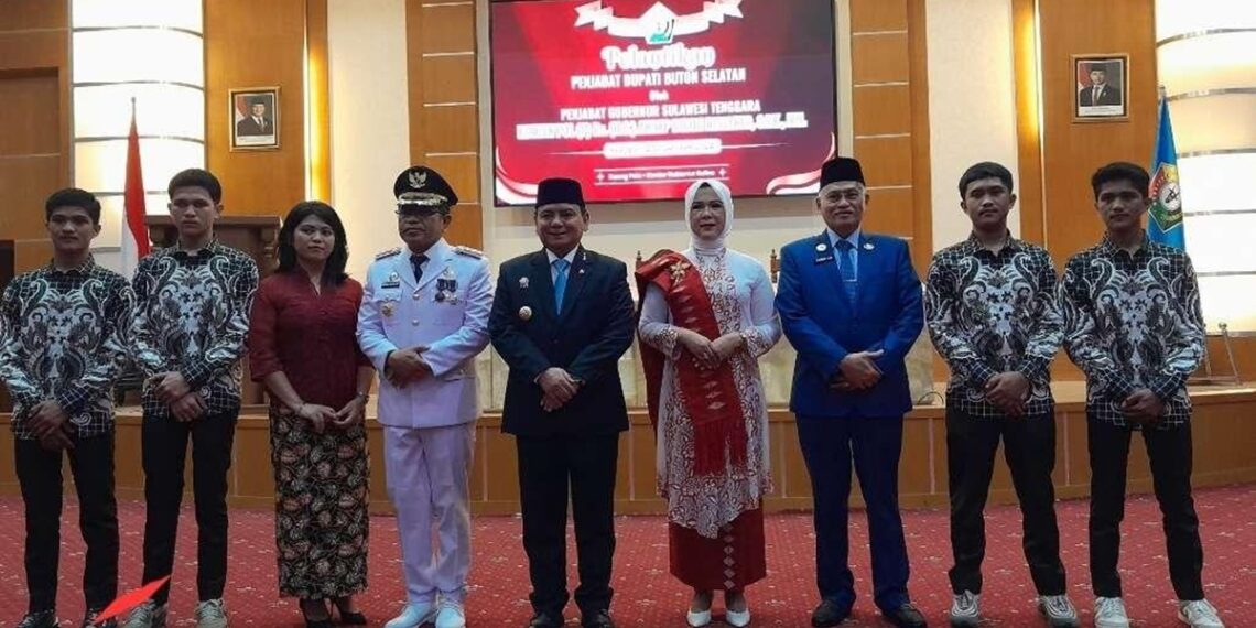 Ridwan Badallah officially appointed as Acting Regent of South Buton