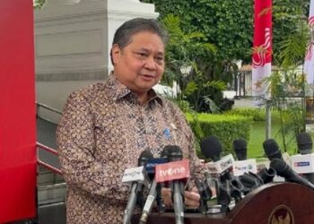 Airlangga Hartarto talked about Sritex which is still allowed to do export-import activities. Credit: Coordinating Ministry of Economic Affairs