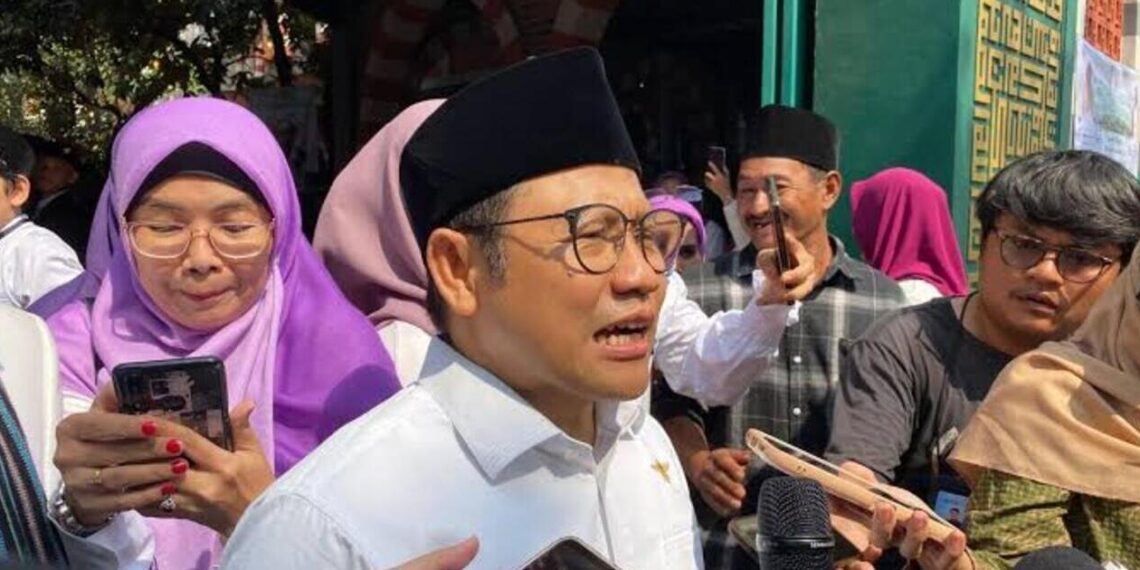 Muhaimain Iskandar, Coordinating Minister for Community Empowerment, talked about the revision of the Cooperative Law. Credit: The Coordination Ministry for Community Empowerment