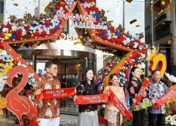 Pakuwon Mall Bekasi opening day on Friday (11/22). Credit: Sinta