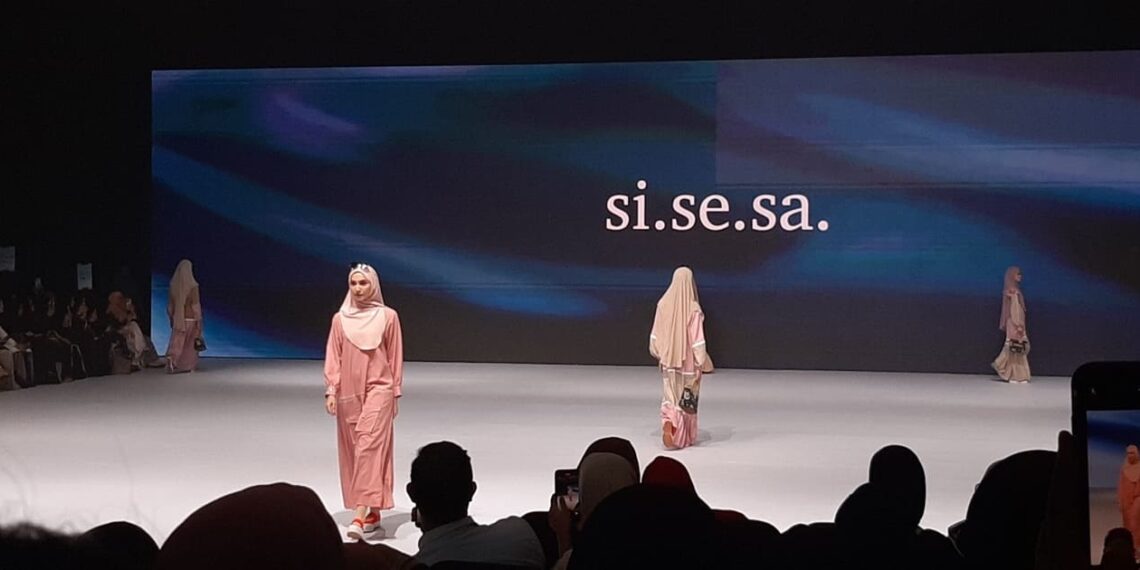 Si.Se.Sa. held Annual Fashion Show 2024 at Ritz Carlton Ballroom Pacific Place, South Jakarta (11/06). Credit: Sinta