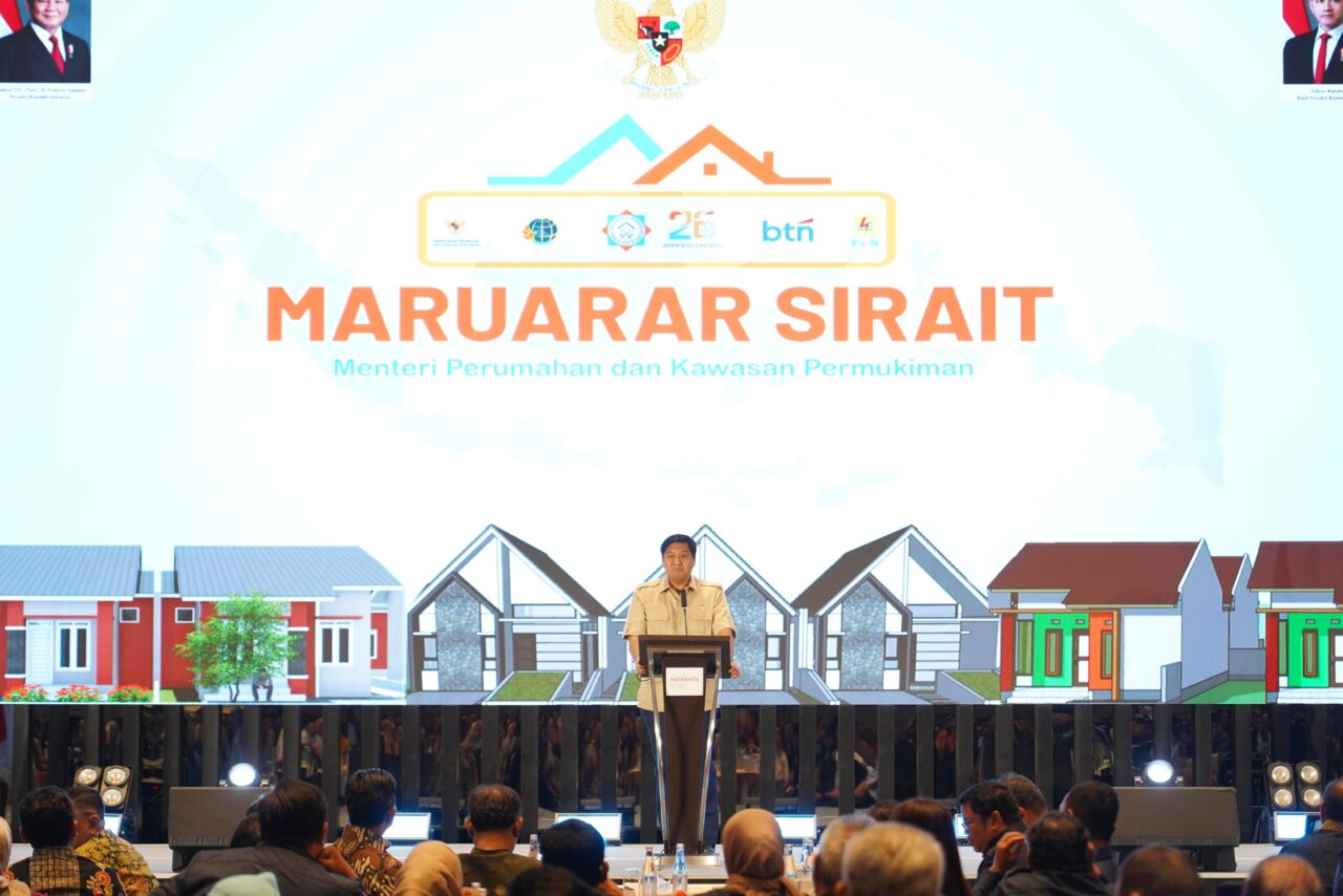 The PKP Minister Maruarar Sirait at the 26th Anniversary of the Association of Housing and Settlement Developers Indonesia. (Credit: PR of Ministry of PKP)