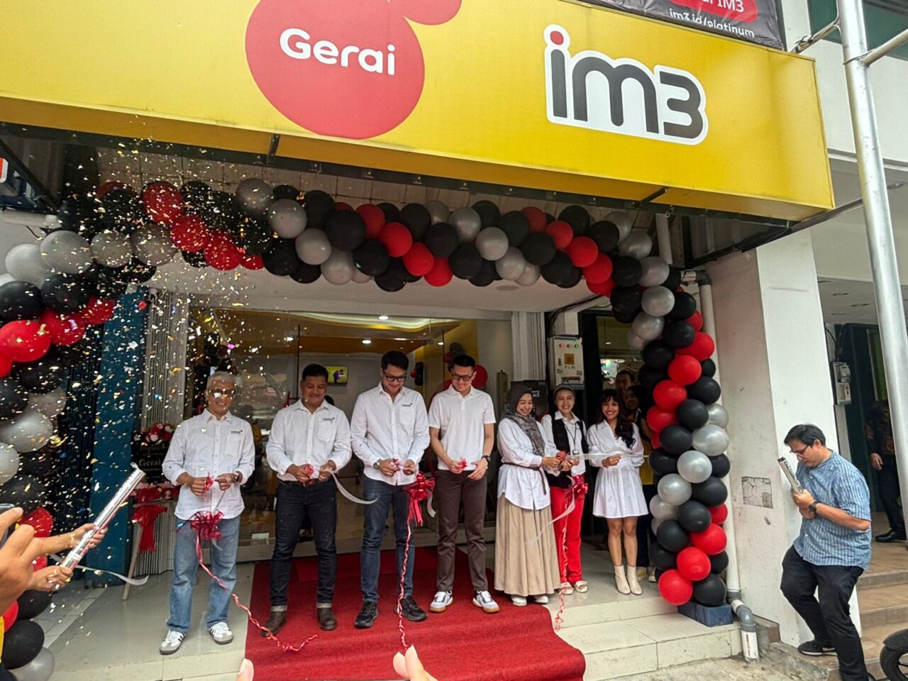 Indosat Ooredoo Hutchison (IOH) presents new IM3 outlets in Kelapa Gading. (Credit: Wulan)