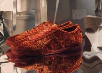 Onitsuka Tiger Mexico 66 SD Velvet Collection. Credit: Onitsuka Tiger